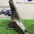 8D0199308N VAG подушка (опора двигуна, права)   8D0199308N