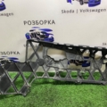 Кронштейн бампера3AA807177 VAG   3AA807177