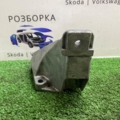 Кронштейн двигуна 8E0199307A VAG    8E0199307A