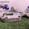 Кронштейн генератора   06F903143F