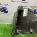 Защита днища задняя правая   3B0825218A