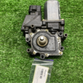 Моторчик стеклоподьемника правый перед Audi A4 B5 0536001401