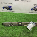 Планка підсвітки номера седан Audi A4 B5 8D5827576B