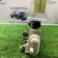 Замок двери передней правой Audi A4 B5 4D1837016D