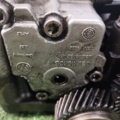 Масло насос Audi A4 B7 (2004-2008) 03L115105F