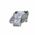 Кронштейн подушки двигуна правий Audi A6 C6 4F0199308AB
