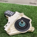 Двигун склопідіймача двері передньої, правої  Audi A6 C7 (2011-2018) 8K0959802B