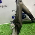 Петля капота права Audi A6 C7 (2011-2018) 4G8823302D