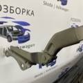 петля кришки багажника Audi A6 C7 (2011-2018) 4G5827302B