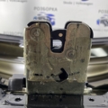Замок багажника  Audi A6 C7 (2011-2018) 4H0827505