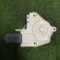 Мотор стеклоподъемника двери ЗП Audi Q7 4L (2005-2015) 8K0959802A