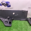 Накладка під сидіння Audi Q7 4L (2005-2015) 7L0881328