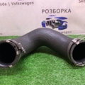 Патрубок Audi Q7 4L (2005-2015) 7L6145972E