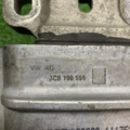 Подушка (опора) двигателя левая  Passat B6 3C0199555AA