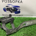 Петля капота, права Variant (365) 2.0 TDI 140hp/103kw [2010.08 - 2014.12]  PASSAT B7 3AA823302