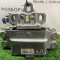 Подушка (опора) двигателя левая Variant (365) 2.0 TDI 140hp/103kw [2010.08 - 2014.12]  PASSAT B7 1K0199555AT