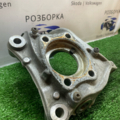 Поворотный кулак лев Variant (365) 2.0 TDI  PASSAT B7 3C0407257F