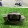 Подушка (опора) двигателя левая   1K0199555AT