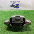 Подушка (опора) двигателя левая   1K0199555N