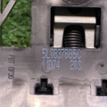 5L0837885C VAG тримач зовнішньої ручки дверей, передньої правої Skoda a7 Skoda  5L0837885C