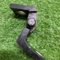 Петля двері ліва задня низ Skoda Fabia I (1999-2007) 6Y0831411D