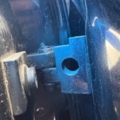 Петля дверки водійська верхня Skoda Fabia I (1999-2007) 6Y0831401D