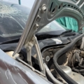 Права петля капота Skoda Fabia I (1999-2007) 6Y0823302A