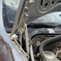Права петля капота Skoda Fabia I (1999-2007) 6Y0823302A