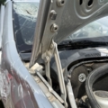 Права петля капота Skoda Fabia I (1999-2007) 6Y0823302A