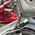 Права петля капота Skoda Fabia I (1999-2007) 6Y0823302A