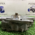 03L145100G насос вакуумний  Skoda Octavia II (2004-2013) 03L145100G
