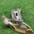 Кронштейн крила переднього правого Skoda Octavia II (2004-2013) 1Z0821142