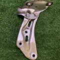 Кронштейн крила переднього правого Skoda Octavia II (2004-2013) 1Z0821142