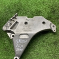 Кронштейн подушки (опори) двигуна, передньої Skoda Octavia II (2004-2013) 03L199207