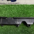 Кронштейн заднього бампера центр Skoda Octavia II (2004-2013) 1Z9807863
