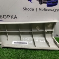 Накладка cтійки задня права  Skoda Octavia II (2004-2013) 1Z9867296E