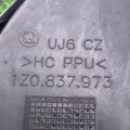 Накладка кріплення дзеркала (ліва) Skoda Octavia II (2004-2013) 1Z0837973