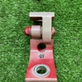 петля передня права верх  Skoda Octavia II (2004-2013) 6Y0833402C