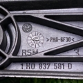 Ручка підйому скла двері переднього Skoda Octavia II (2004-2013) 1H0837581D