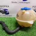Бачок системы охлаждения расширительный SUPERB II (3T4) 1.8 TSI Skoda Octavia II 1K0121407A