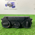 Блок управления печкой Skoda Octavia II 74358110