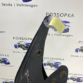Бризговик передній правий skoda a5 Skoda Octavia II 1Z0821820