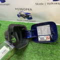 Лючок топливного бака Skoda Octavia II 1Z5010651R