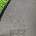 Накладка зеркала внутренняя левая Skoda Octavia II 1Z0837973