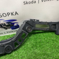 Направляющая заднего бампера правая Skoda Octavia II 3AF807394