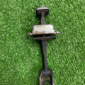 Ограничитель двери SKODA OCTAVIA З. Л. Skoda Octavia II 1Z0839249D