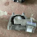 Опора ДВС a 5 vrs Skoda Octavia II 1K0199262CB