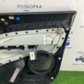 Передня ліва карта Skoda Octavia II 1Z1867011AS