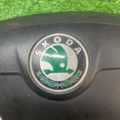 Подушка безпеки, водійська, AIRBAG на A5 Skoda Octavia II 1Z0880201AKTDZ