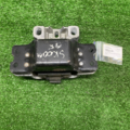 Подушка (опора) двигателя левая A5 Skoda Octavia II 1K0199555L
